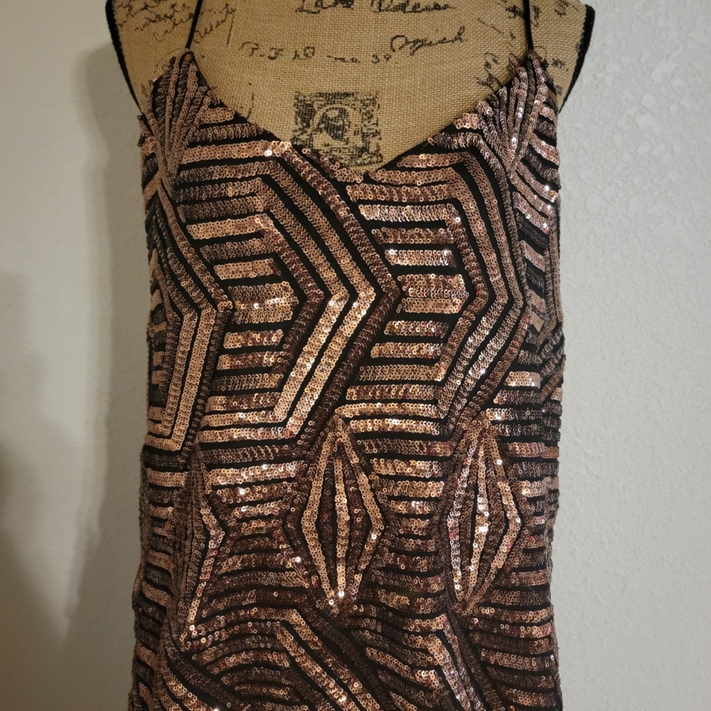 Venus v-cut Sequin shirt size L